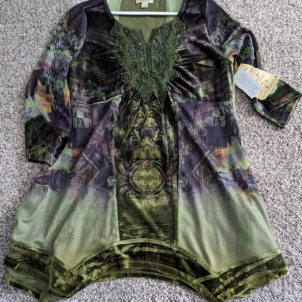 Women's size Med shirt